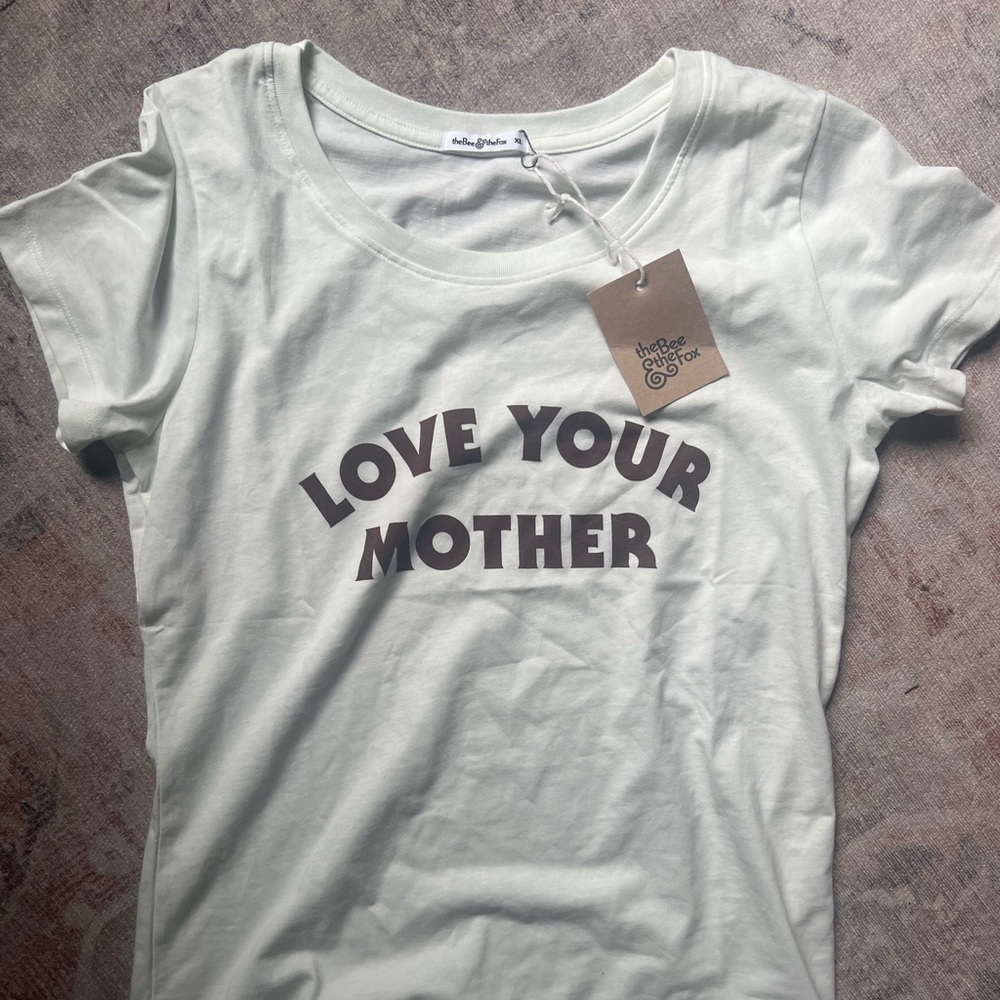 Bee and the Fox Love your mother T
